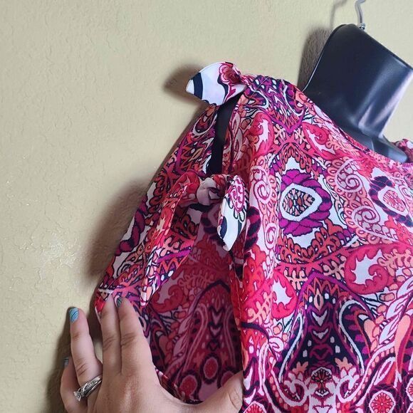 Bebop Cold Shoulder Dress   - Picture 3 of 8